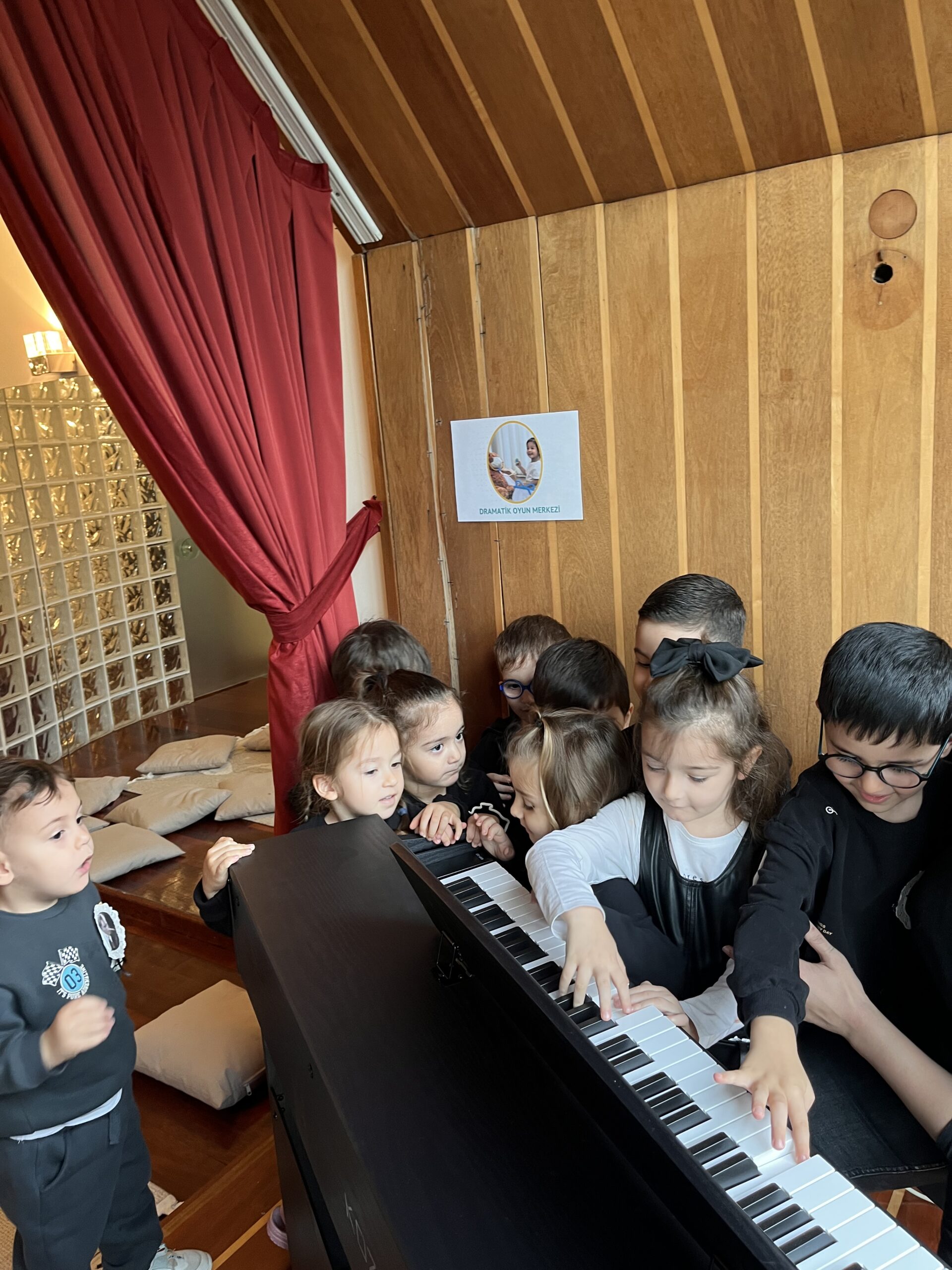 Bahçeşehir Nova Anaokulu ritim ve müzik etkinliği